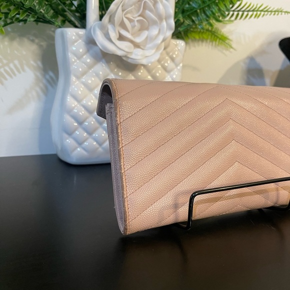 2018 Yves Saint Laurent Blush Pink Wallet - Picture 9 of 11